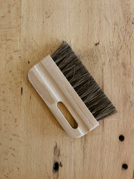 Taschen-Kleiderbürste schmal / rein Rosshaar, lackiert